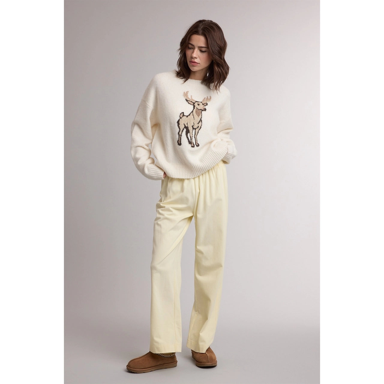 Women's Deer Graphic Knit Sweater | Cozy Fall & Winter Sweater