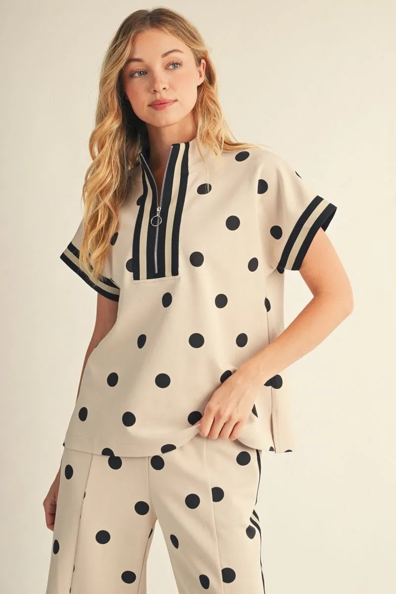 Polka Dot Drop Shoulder Front Zip Set – Oatmeal |