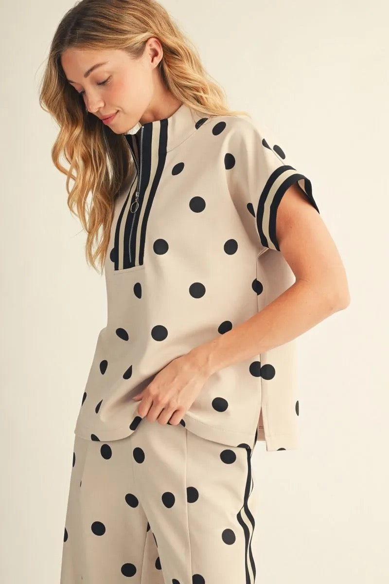 Polka Dot Drop Shoulder Front Zip Set – Oatmeal |